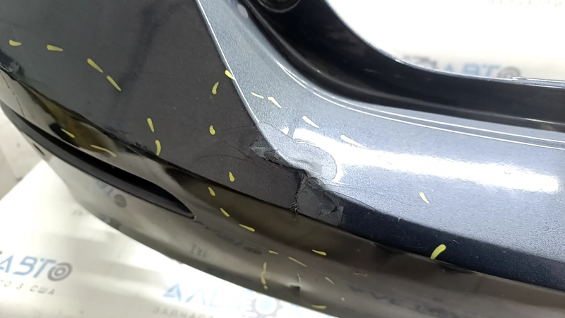 Бампер задний голый Honda Insight 19-22 синий, под парктроники, потерт, прижат, треснут, надломаны крепления