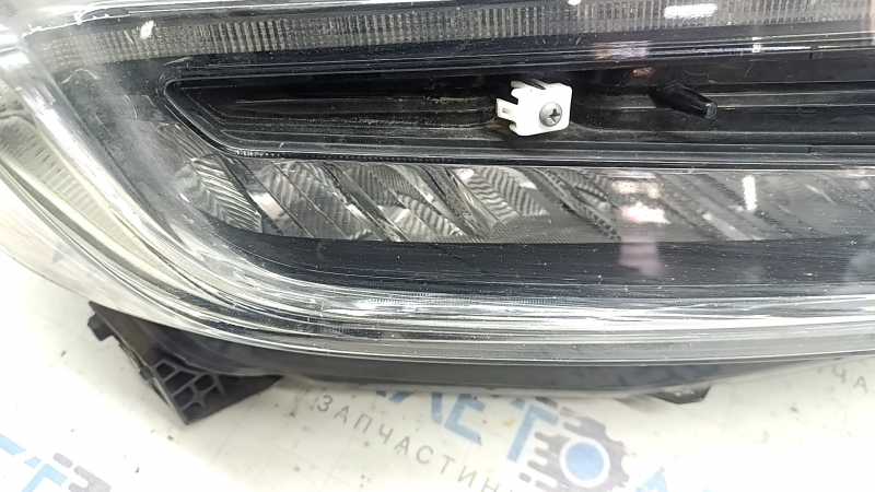 Фара передня права у зборі Honda Insight 19-22 LED, відсутня хром молдинг, під полірування, жовтить LED