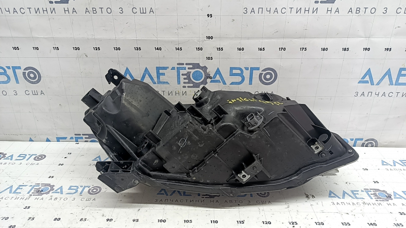 Фара передня ліва в зборі Honda Insight 19-22 LED, під полірування, відколи на хром молдингу, жовтить LED, потерте скло