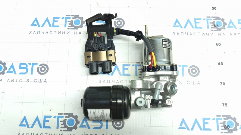 Гальмівний підсилювач brake booster Toyota Avalon 13-18 hybrid