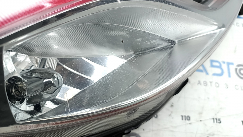 Протитуманна фара птф права Hyundai Sonata 11-15 hybrid, подряпина, пісок