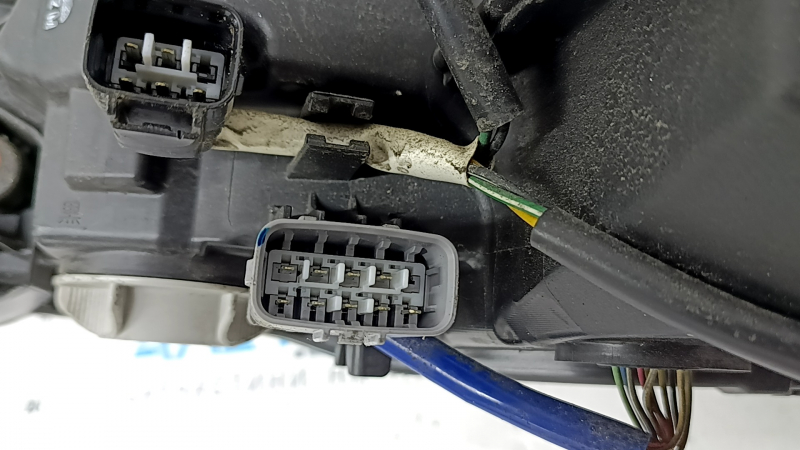 Фара передняя правая Subaru Forester 19-20 SK LED, адаптивная, с DRL