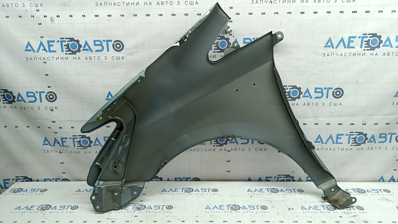 Крыло переднее правое Toyota Prius V 12-17 зеленый 781, замято