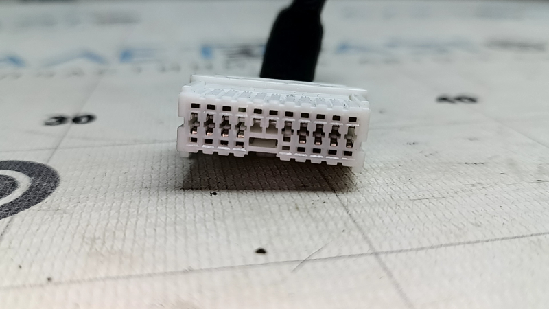 Фишка Power Distribution Module Hyundai Sonata 11-15 hybrid большая