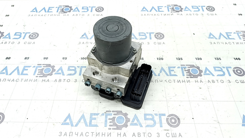 ABS АБС Audi Q8 20-23 под радар