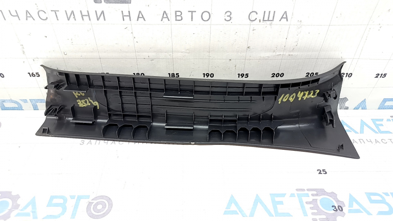 Накладка порога внутрішня ззаду ліва Nissan Murano z52 17-24 чорна 3 смужки, подряпини, під хімчистку