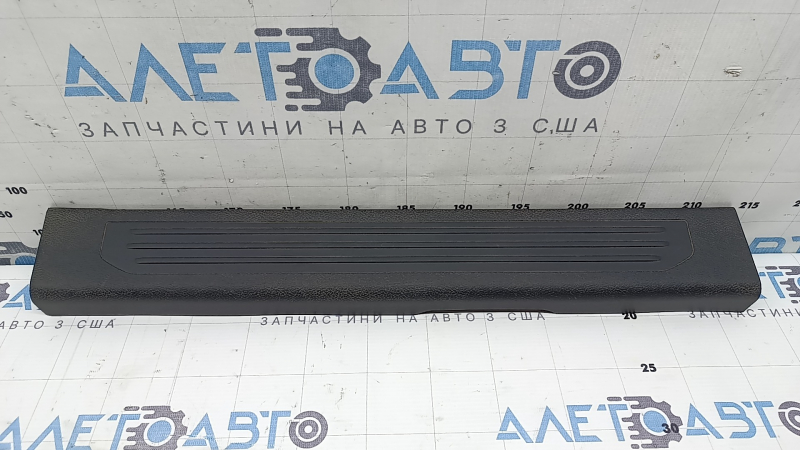 Накладка порога внутрішня передня права Nissan Murano z52 17-24 чорна 3 смужки, подряпини, під хімчистку