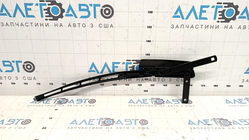 Поводок дворника правый Audi Q7 4L 10-15