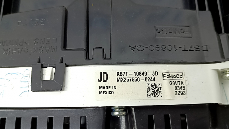 Щиток приладів Ford Fusion mk5 19-19 hybrid, plug-in, 2 дисплеї, 132к, подряпини