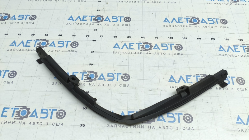Дефлектор радиатора верхний Mazda 3 19-26 2.5 Japan built