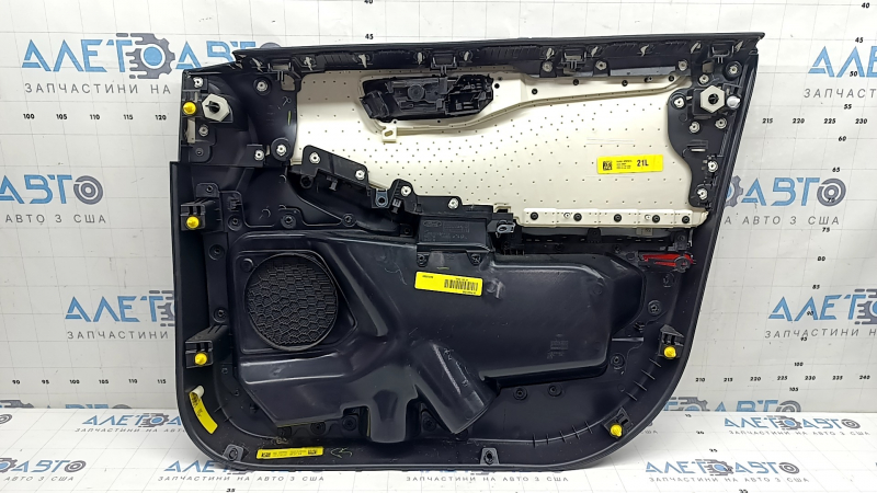 Обшивка дверей картка передня ліва Ford Escape MK4 20-22 тип 2, чорна, підлокітник шкіра чорний, сірий молдинг, з ручкою, подряпини