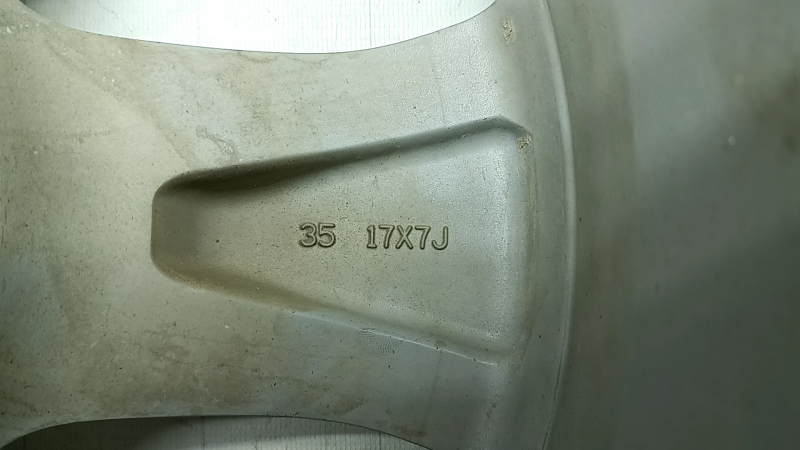 Диск колесный R17 x 7J Toyota Rav4 19-21 царапины