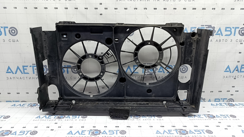 Диффузор кожух радиатора голый Toyota Prius V 12-17