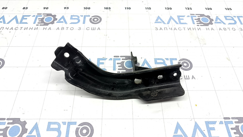 Крепление верхней накладки переднего бампера правое Nissan Murano z52 19-24