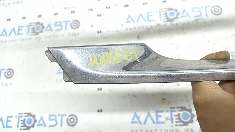 Молдинг переднього бампера лівий Lincoln MKZ 17-20 хром, сколи
