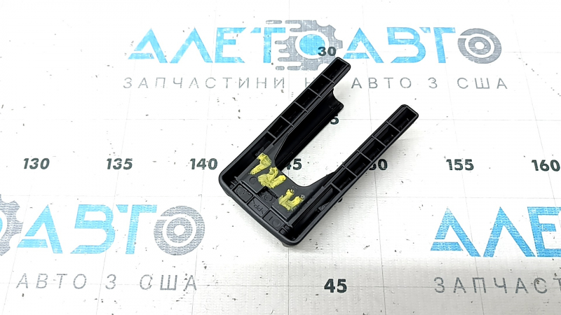 Накладка санок пасажирського сидіння ззаду ліва Mazda CX-5 17-25 чорна, довга