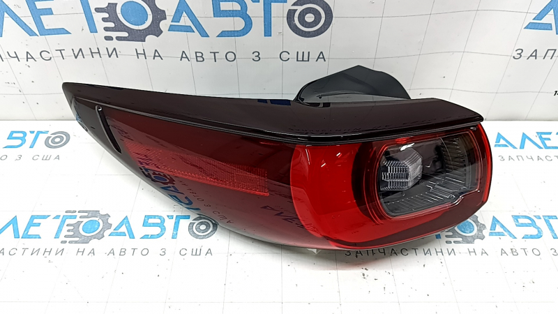 Фонарь внешний крыло левый Mazda CX-5 22-25 царапины