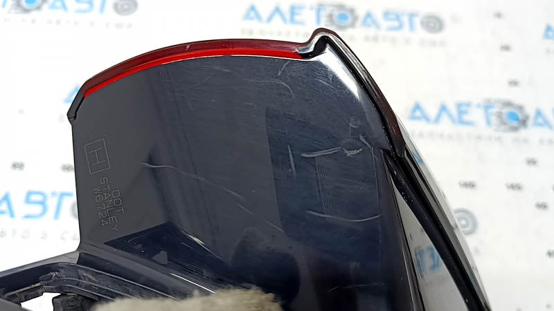 Фонарь внешний крыло левый Mazda CX-5 22-25 царапины