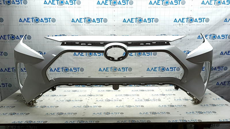 Бампер передний голый Toyota Rav4 19-25 без парктроников, USA built царапины