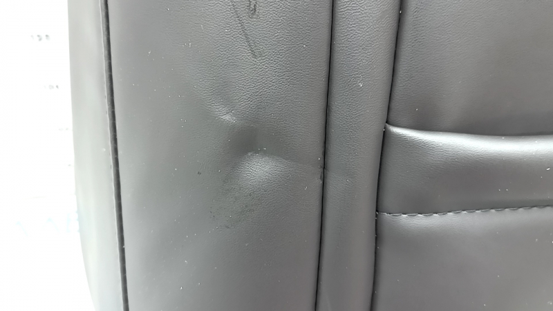 Обшивка спинки сидіння водія Mazda CX-5 17-23 шкіра коричнева, підігрів, з вентилятором обдування, перфорація, потерто, подряпини, прим'ято