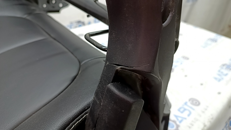 Спинка заднего ряда сидений правая 2 ряд Jeep Grand Cherokee WL 22-24 кожа черная серая строчка, с подогревом, надрыв ткани с тыльной стороны, треснут пластик