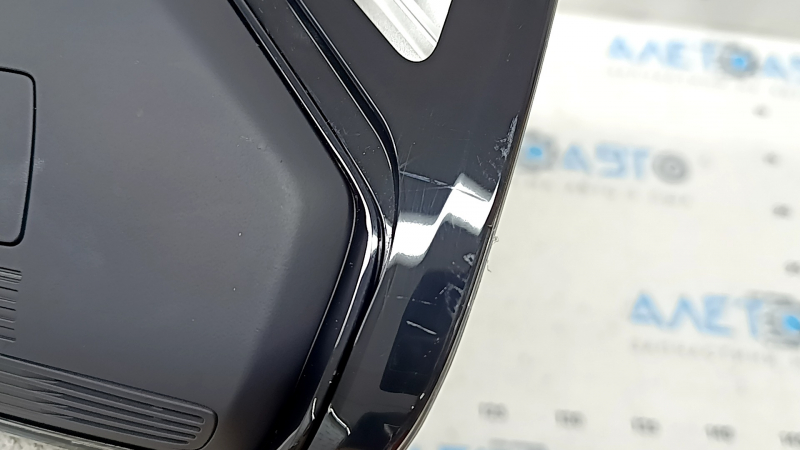Плафон освітлення передній BMW X3 G01 18-23 чорний під панораму з накладкою, подряпини