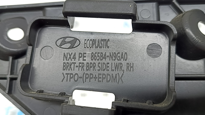 Кріплення Keyless Entry Receiver переднє праве Hyundai Tucson 25-26 тріщина у кріпленні
