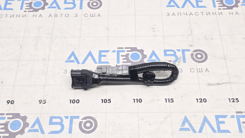 Проводка насоса охолодження інвертора Toyota Camry v70 18-24