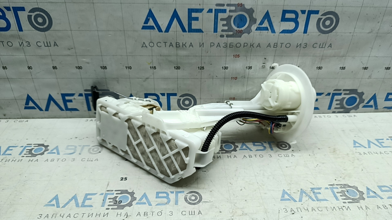 Топливный насос бензонасос Toyota Camry v70 18-24 hybrid