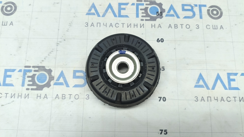 Опора амортизатора передня права Buick Encore 13-19