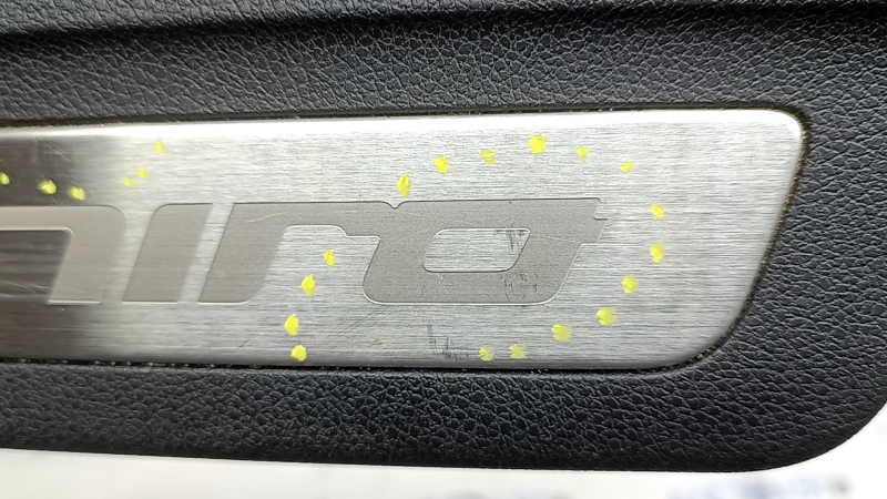 Накладка порога передняя левая внешняя Kia Niro 17-22 хром, царапины на хроме