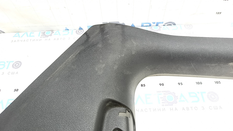 Накладка порога внутрішня передня ліва Audi Q5 80A 18-25 чорна, під хімчистку