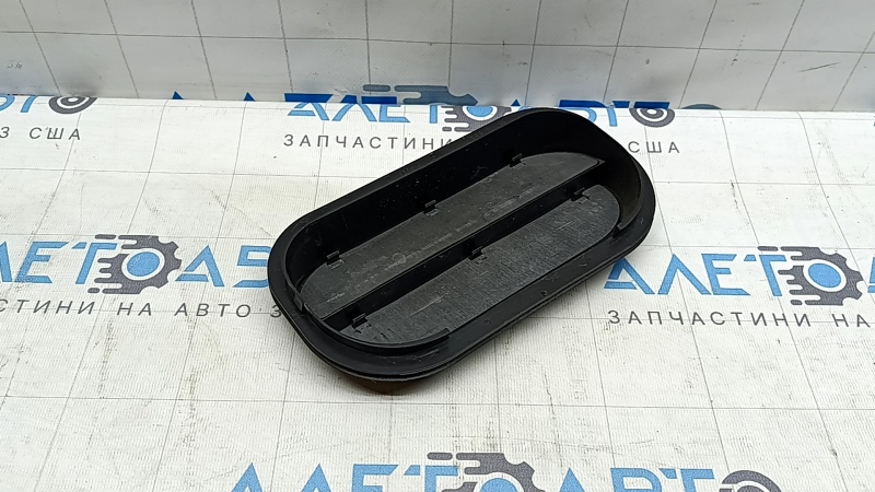 Щиток вентиляції правий Audi A3 22-26