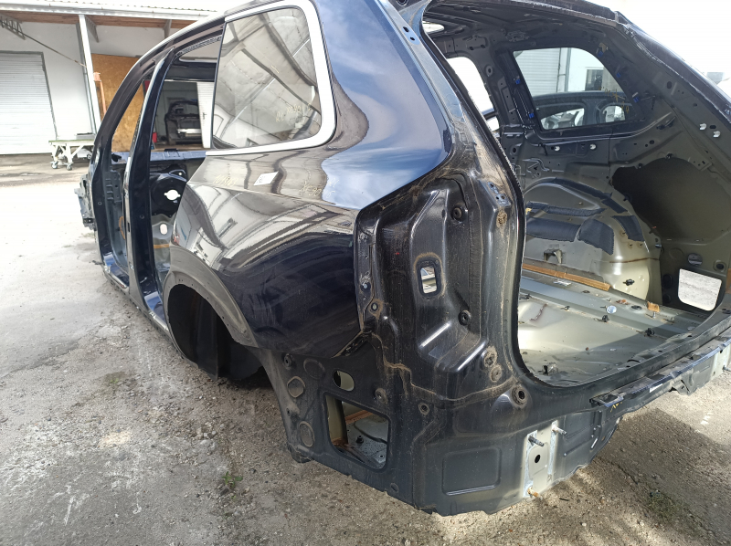 Чверть крило ззаду ліва Volvo XC90 16-26 на кузові, синя