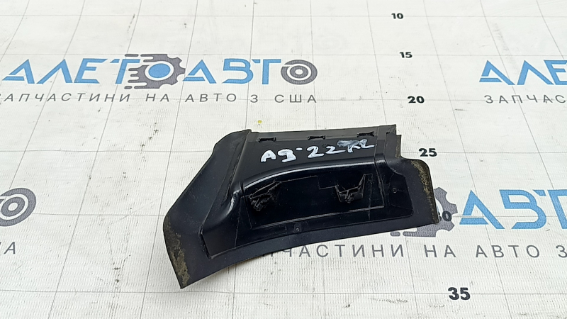 Накладка ліхтаря зовнішнього крило лівого Audi A3 22-26