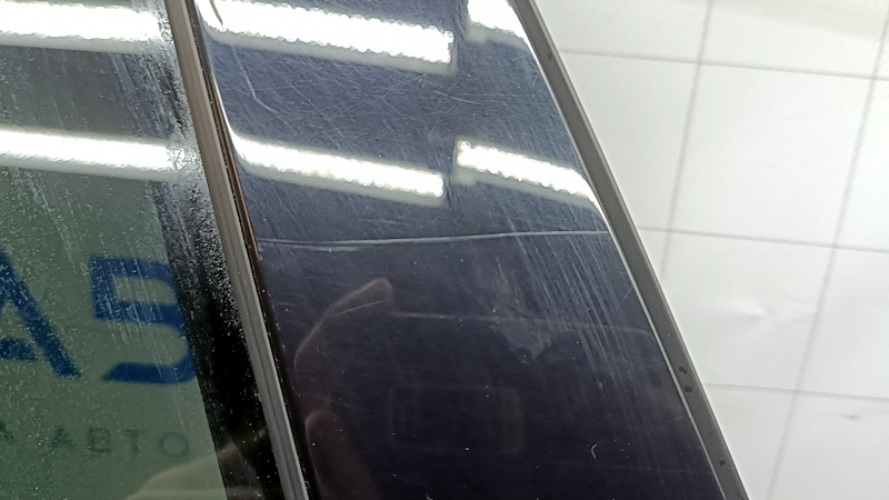 Двері в зборі задні ліві Volvo XC60 18-26 Keyless, срібло 711, тонування, хром молдинг, пісок, подряпини, подряпини на молдингу, подряпини на накладках