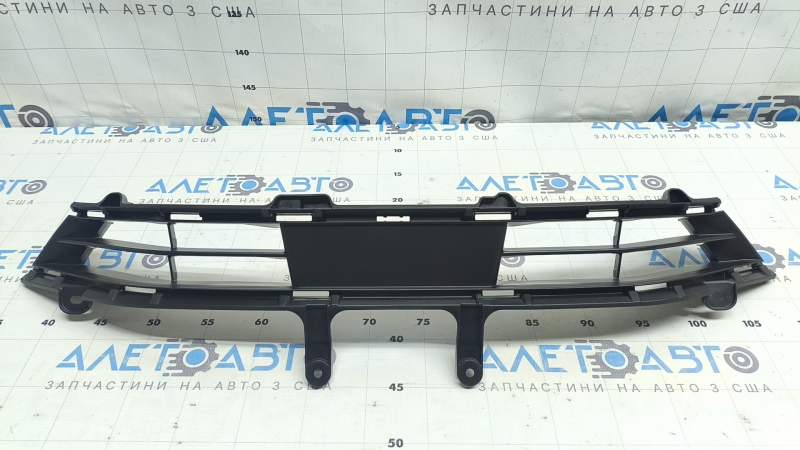 Решетка радиатора grill Toyota Prius 23-26
