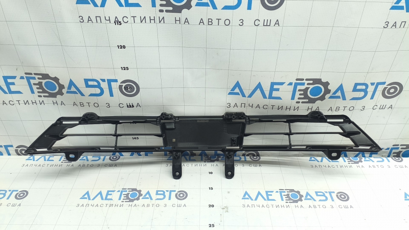Решетка радиатора grill Toyota Prius 23-26