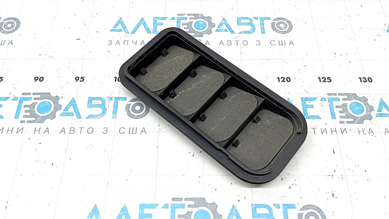 Щиток вентиляції правий VW Taos 22-26