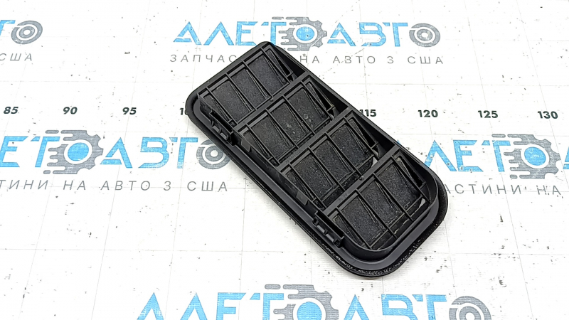 Щиток вентиляції правий VW Taos 22-26
