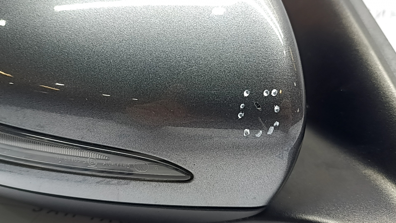 Зеркало боковое правое в сборе Mercedes C-class W205 16-18 8+8+1 пинов, поворотник, подогрев, с подсветкой, BSM, графит, царапина, тычка