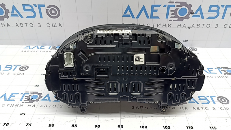 Щиток приборов Mercedes C-class W205 300/400 15-18 без проекции, 103k