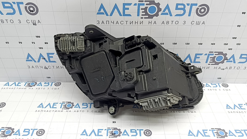 Фара передня ліва у зборі Mercedes C-class W205 16-18 Static LED пісок