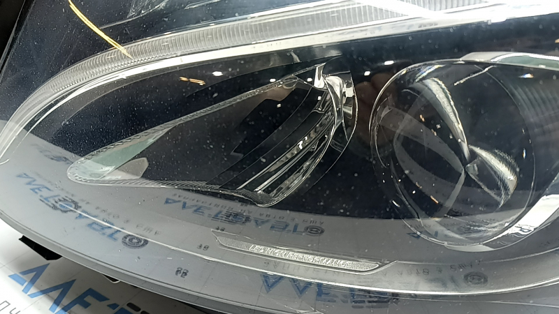 Фара передня ліва у зборі Mercedes C-class W205 16-18 Static LED пісок
