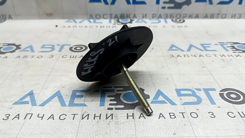 Крепление запасного колеса Nissan Kicks 18-25