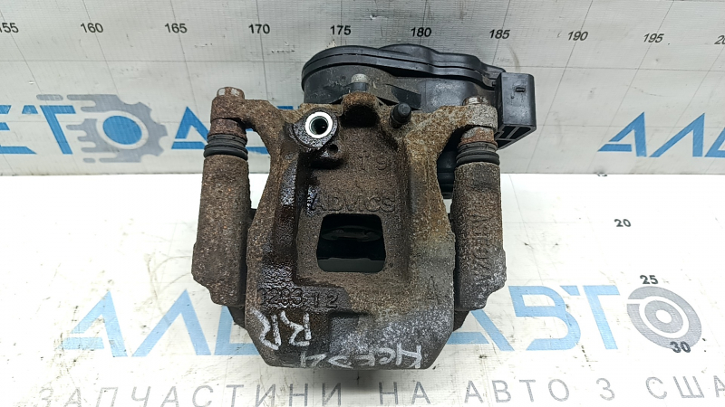 Суппорт в сборе задний правый Nissan Kicks 21-24 SR, SV ржавый