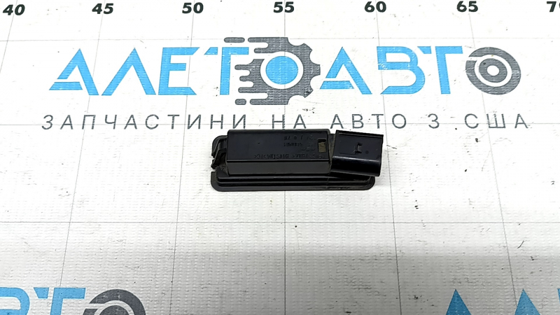 Подсветка номера заднего бампера левая Porsche Macan 15-18