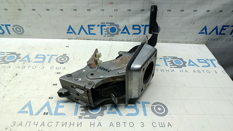 Педаль тормоза Nissan Kicks 18-25