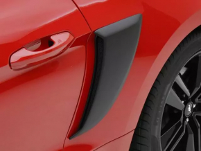Накладка жабра заднего крыла правая Ford Mustang mk6 15-17 купе, просверлено, шпаклевка, царапины