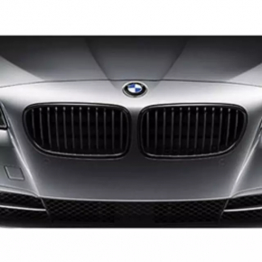 Решетка радиатора grill в сборе 2шт BMW 5 F10 11-16 черный глянец, performance pkg